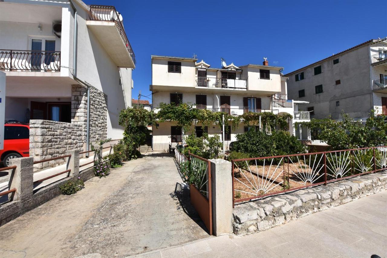 Apartment Bene Primošten Exteriör bild