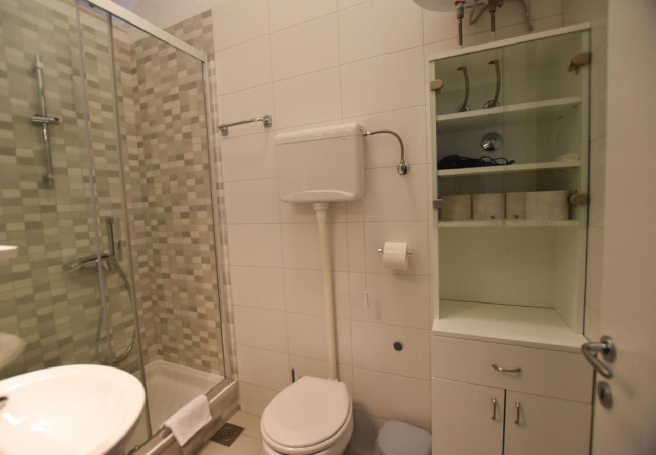 Apartment Bene Primošten Exteriör bild